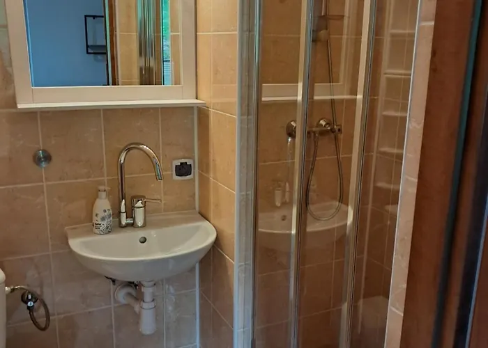 U Eli بيت ضيافة